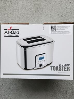 ALL-CLAD NEW IN BOX (TJ822D51) Silver 2-Slice Stainless Steel Digital Toaster
